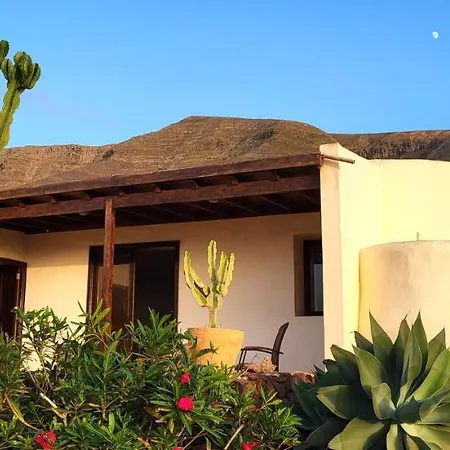 Villa Dama De Famara Teguise (Lanzarote)