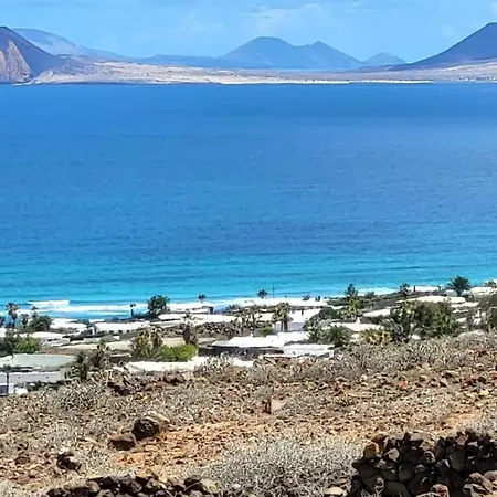 Villa Dama De Famara *
