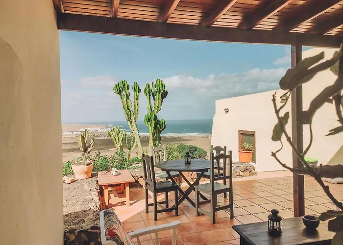 Dama De Famara Villa