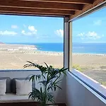 Dama De Famara *